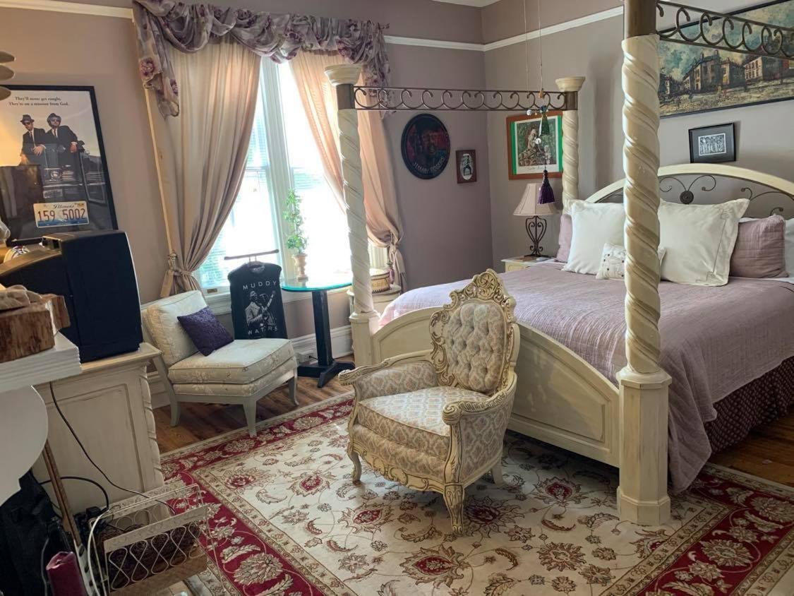 Inn Upon Moon River Plantation Chester Exterior photo